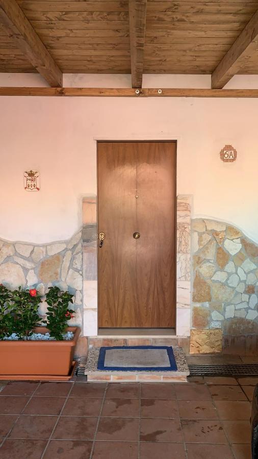 Anzio A Picco Sul Mare! Apartment Luaran gambar