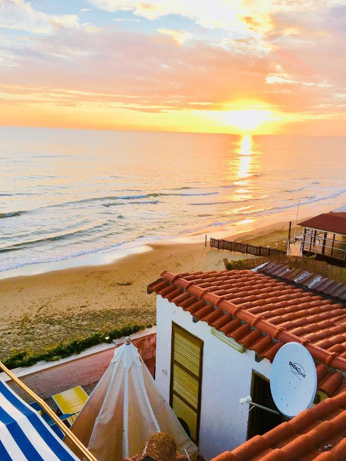 Anzio A Picco Sul Mare! Apartment Luaran gambar